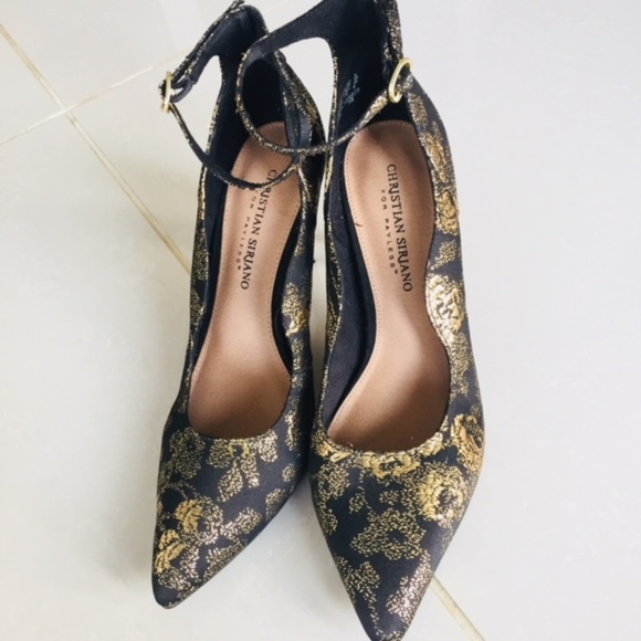 Black and Gold Floral Heels - Picture 2 of 7